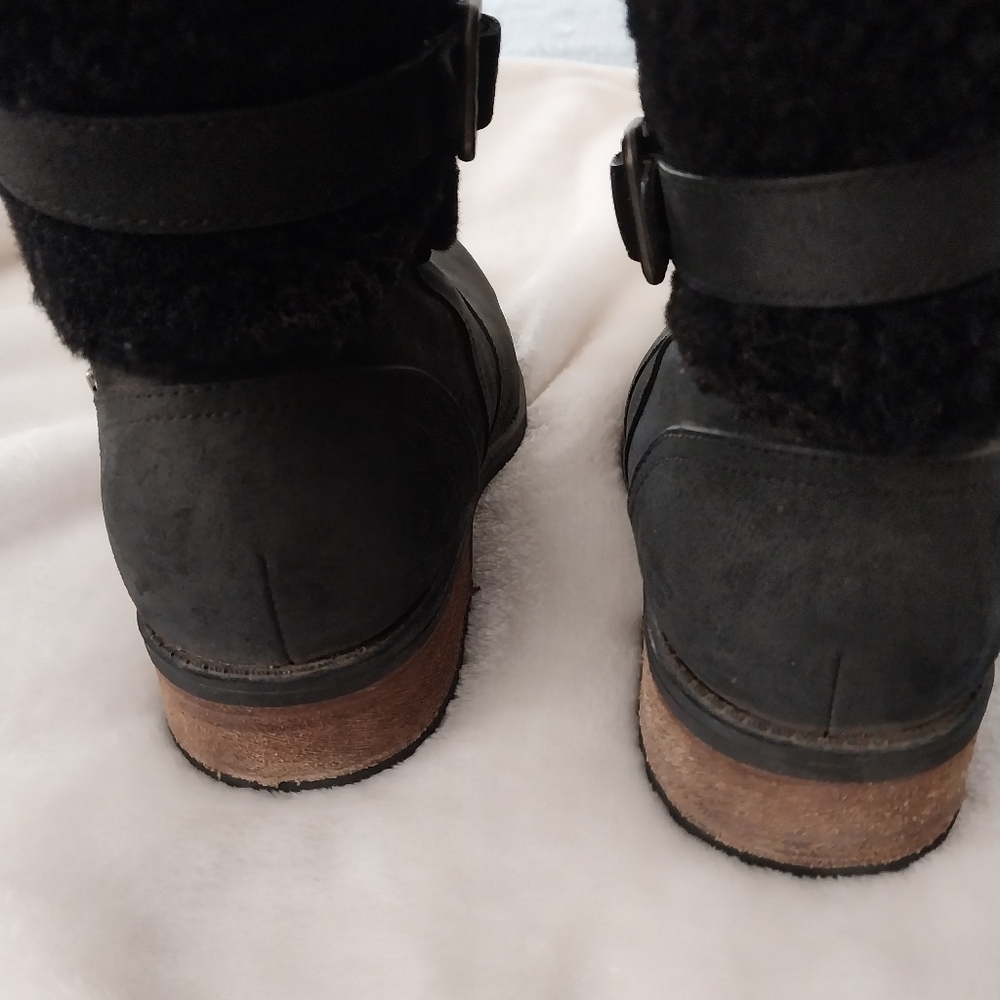 Boots - Picture 2 of 6